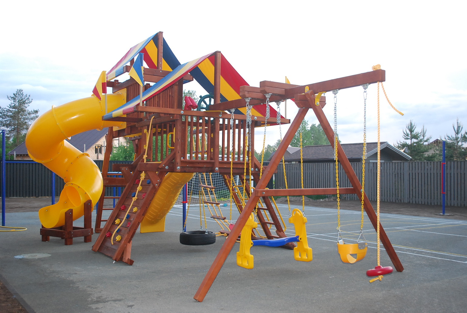 Установка детской площадки в Ленинградской области, коттеджный поселок, Проект №2