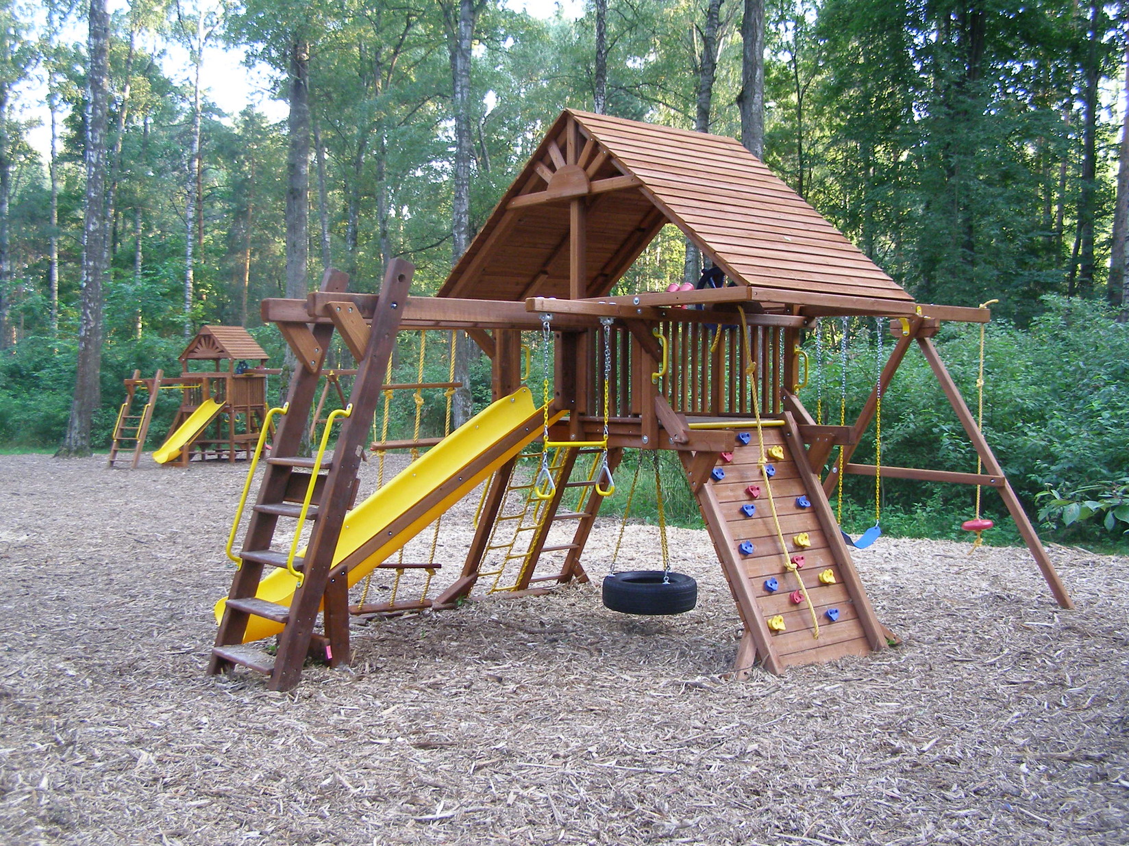 Установка детской площадки в Московской области, Общественный парк